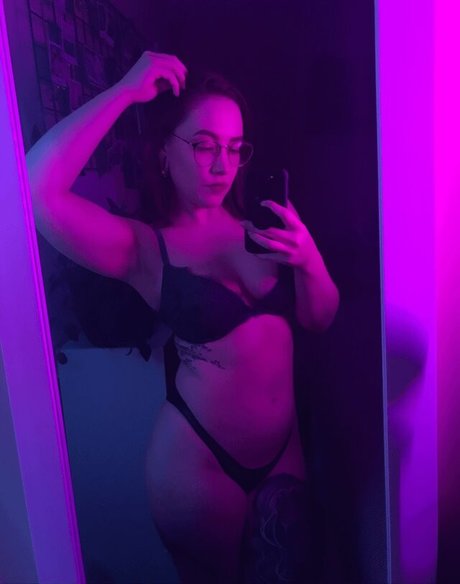 Alexmarkelle セクシーなスター 写真