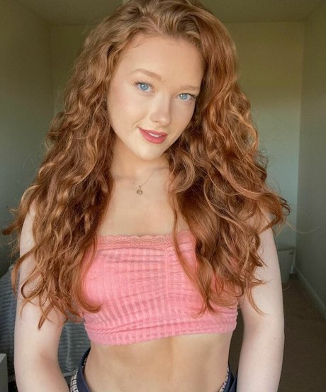 phoebeisginger ポルノスター 写真