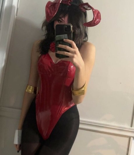 Julzzess 美しい女優 写真