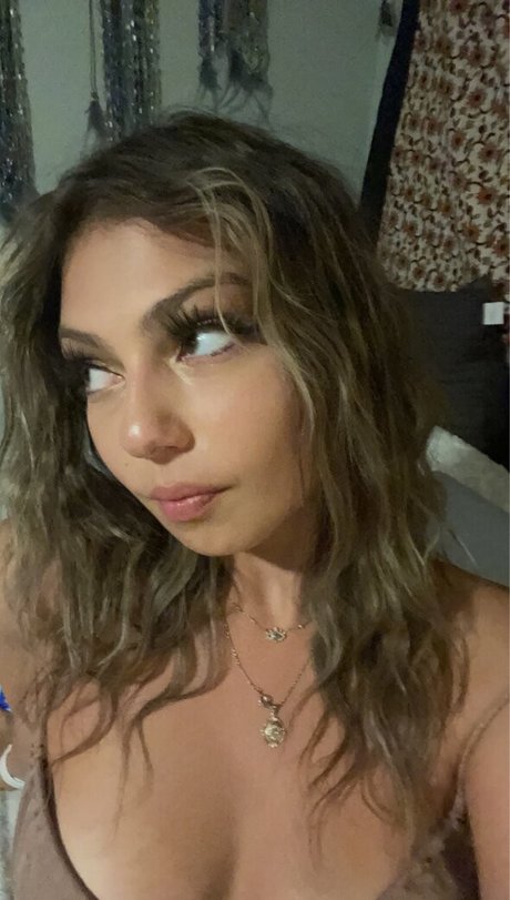 Elena Lukin スター 裸 画像