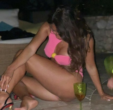 Simona Isceri top profile image