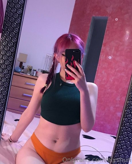 ティーンの若いOnlyFans セックス 写真