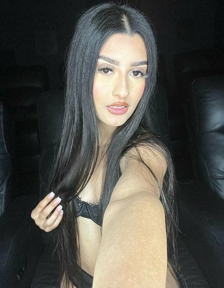 spicymariahxxx アダルトスター 写真