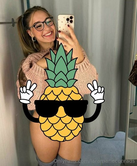 laramarieconrads エロティックなモデル 写真