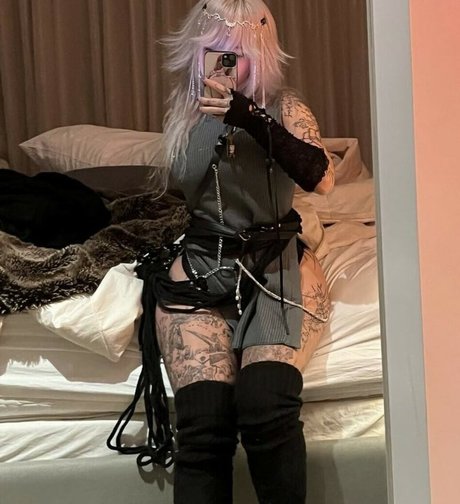 lustr0t 裸のスター 写真