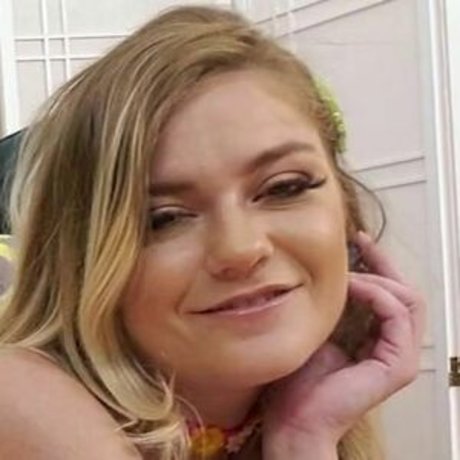 Chloe Foster エロティックモデル 画像