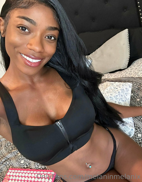 melaninmelanix ホットなポルノスター 写真