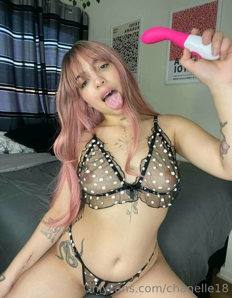 chanelle18 無料のスター 写真