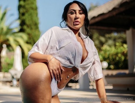 Sophie Kasaei 最高のポルノスター アーカイブ