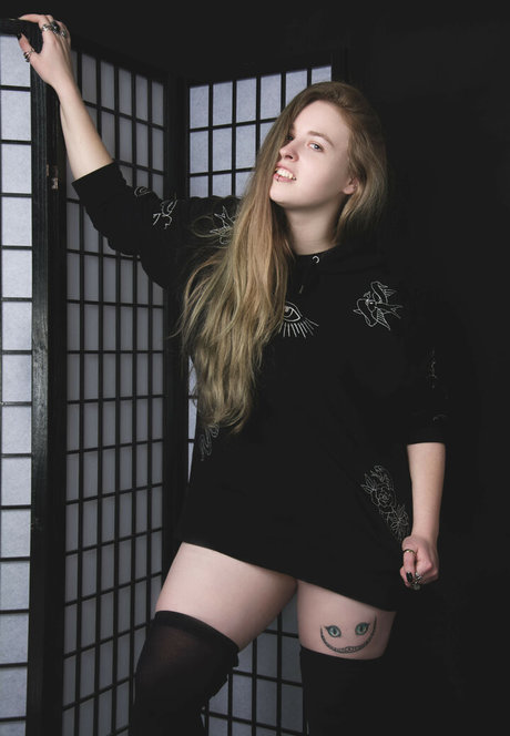 Jennybiatch 独占女優 写真