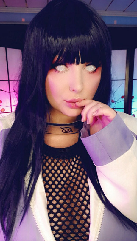 Multifluffyness アート女優 アーカイブ