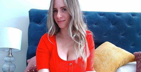 luxlovely111 アート女優 ギャラリー