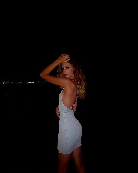 Klea Brahimi トップスター 写真
