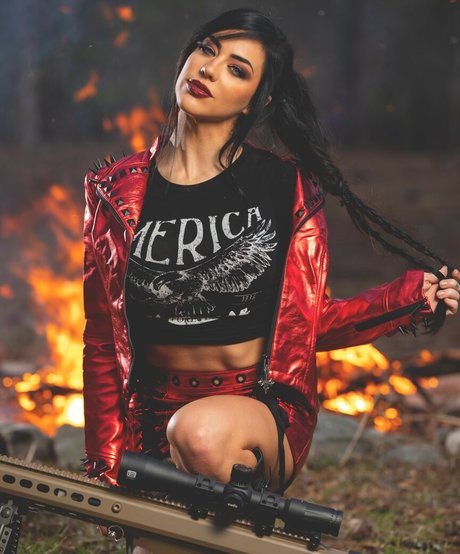 Alex Zedra スター 写真