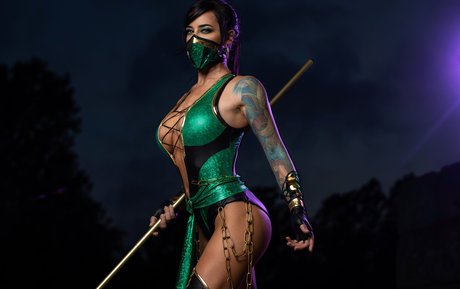 Alex Zedra 無料のスター ギャラリー