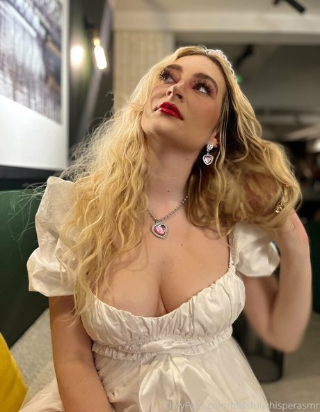 blissfulwhisperasmr ポルノスター アダルト 写真