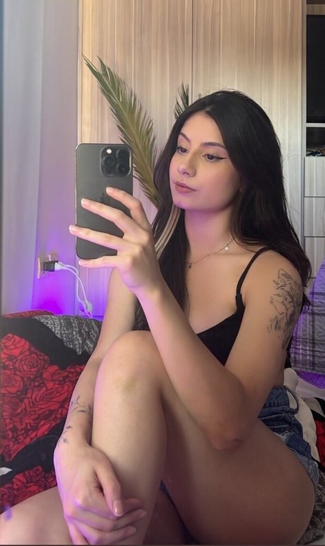 Ingrid Larissa xxxポルノスター 写真