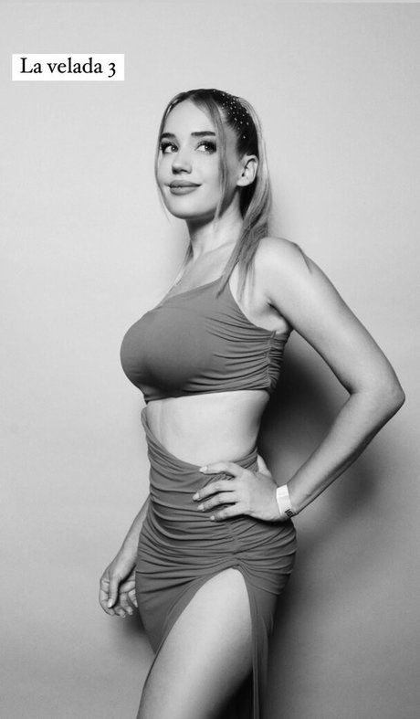 llunaclark 独占モデル 写真