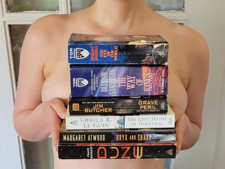 MarieAtwood 独占女優 アーカイブ