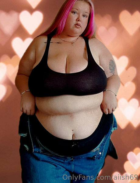 aiish69 エロティックなポルノスター 写真