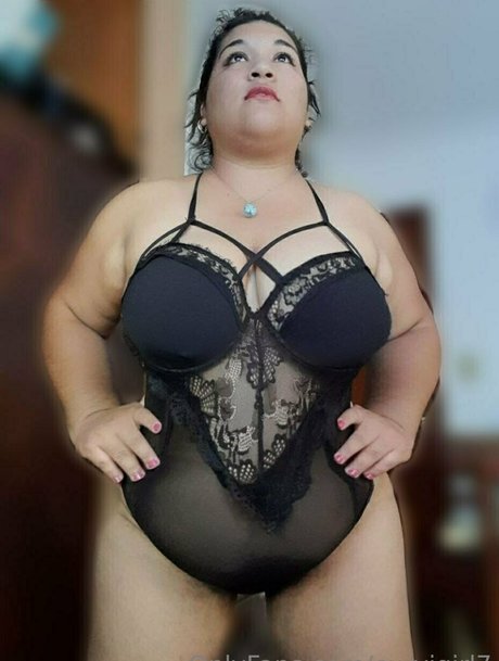 curvigirl7 profile image
