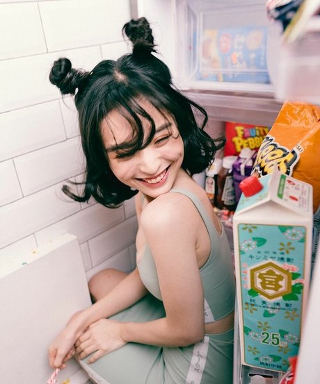 Nayoung Kim セクシーなスター 画像