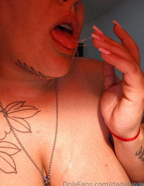 dadabitch セクシーモデル 写真