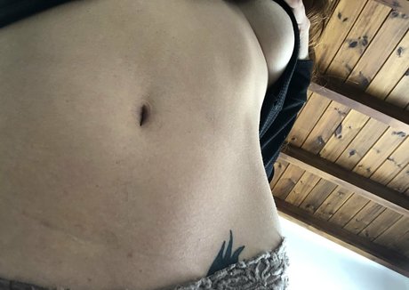 redheadom アダルト女優 写真