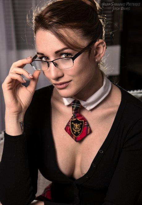 Scarlet Muse Cosplay top profile image