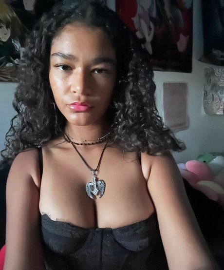 juliaalovesyou ヌードモデル 画像