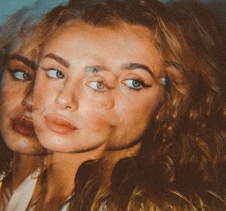 Wiktoria Gasiewska ポルノモデル 写真
