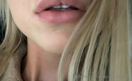 julianawantsromeo ヌードモデル 写真