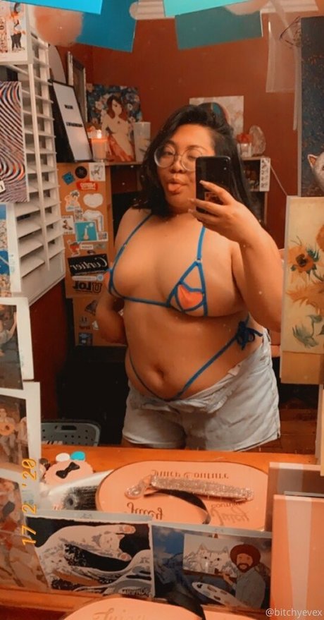 mistressevex ポルノモデル 写真