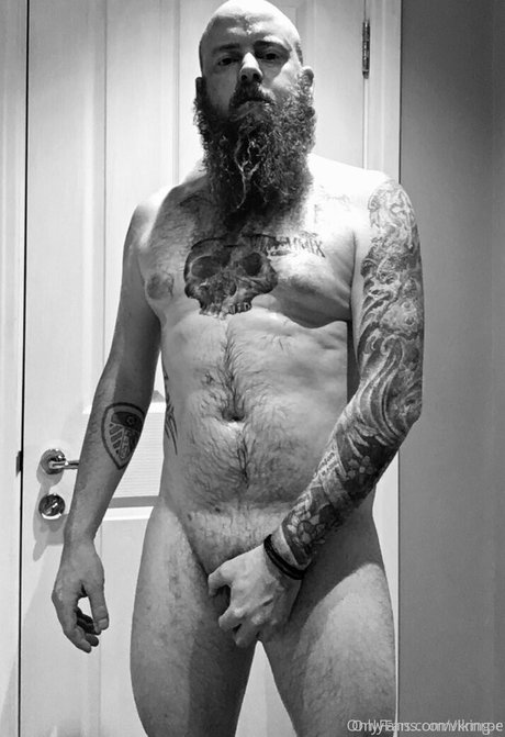 badiezbbw92 スター 裸 写真