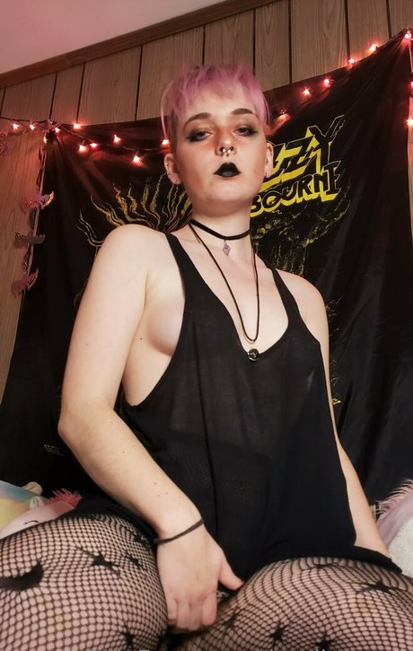 deadbunnyx トップポルノスター 写真