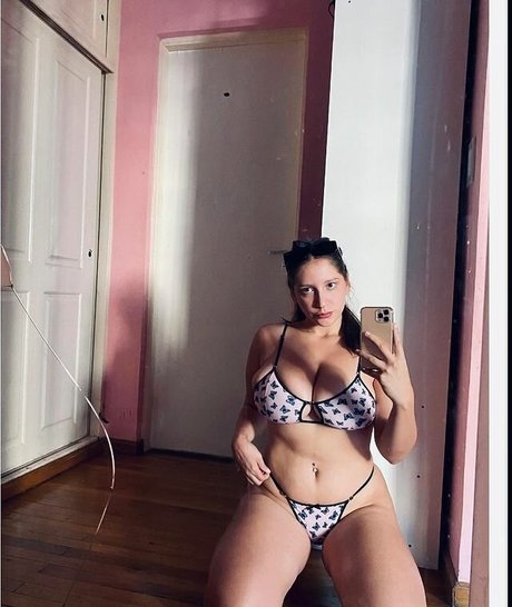 Ludmila Luquez ポルノ女優 写真