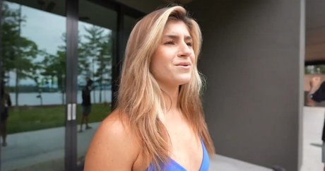 Hailie Deegan HDモデル 写真