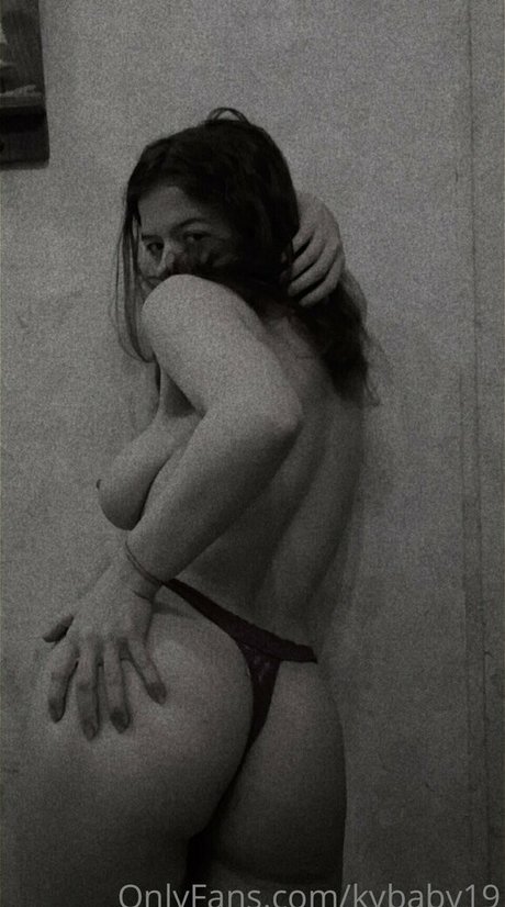 kybaby19 最高のモデル 写真