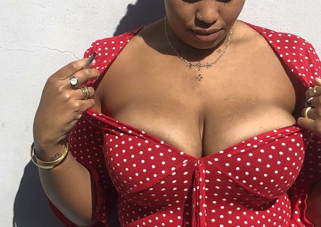 arielcosmo 最高のモデル 写真
