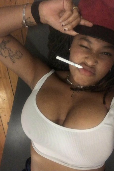 かわいい巨乳OnlyFans ベスト 写真