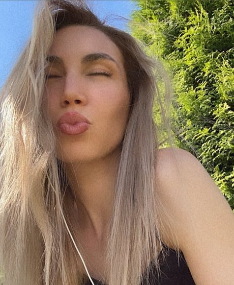 yasmineesob ポルノスター 高品質 写真
