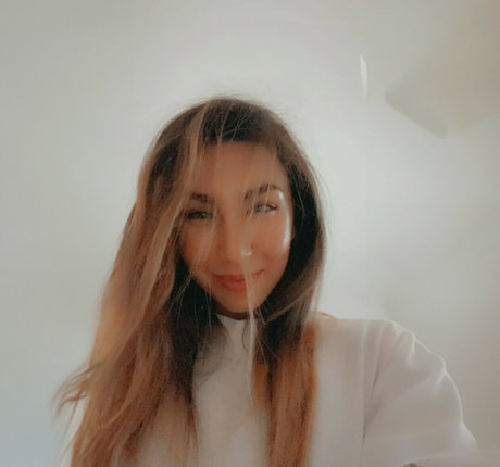 yasmineesob 美しいスター 画像