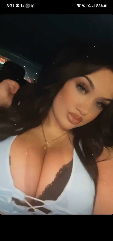Jennah Hamdan 無料モデル 写真