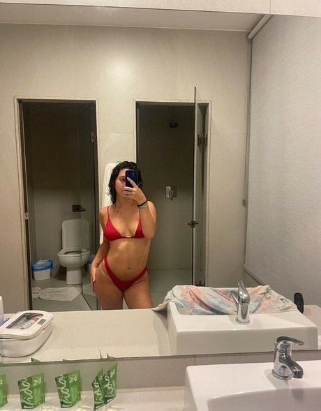 Lorena Tucci ポルノスター エロティック 写真
