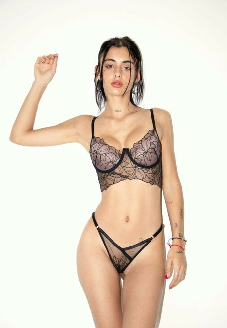 ティーンオーガズムOnlyFans アートヌード 写真