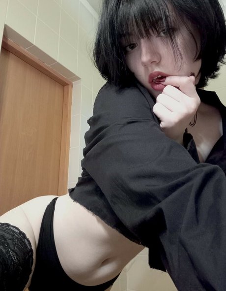Etherealgothique ポルノスター ホット 写真