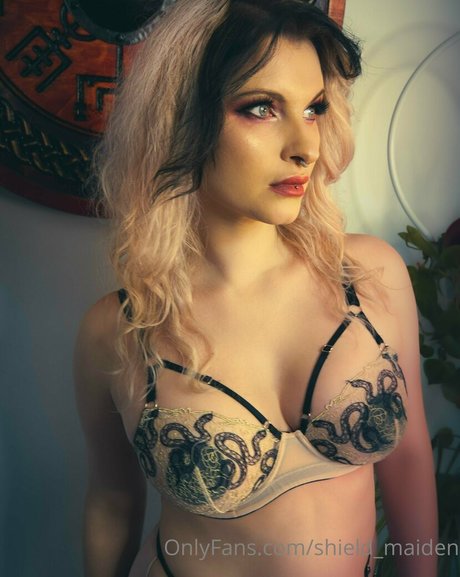 プライベートオンリーファンズ セクシーヌード 写真