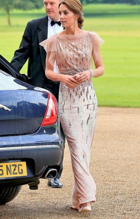 Kate Middleton 高品質モデル 写真