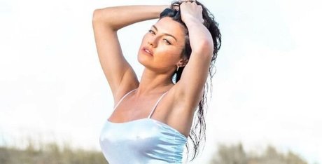 Sofia Jimenez xxxモデル 写真
