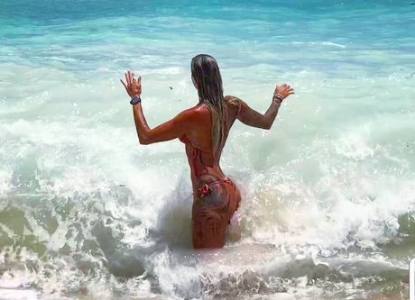 Thaisa Daher ポルノスター トップ 写真